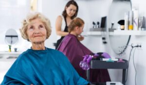 Senior Hairstyling Services Winnipeg