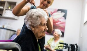 Senior Mobile Beauty Services Winnipeg