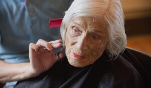 Senior Mobile Beauty Services Winnipeg