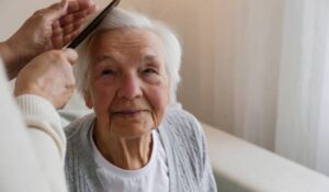 Senior Mobile Beauty Services Winnipeg