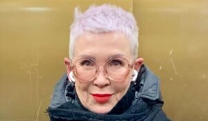 Winnipeg Senior Home Beauty Services